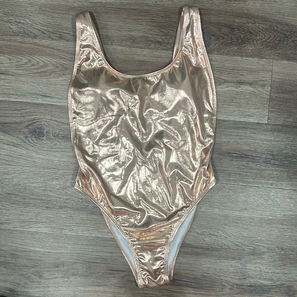 Women’s bathing suit (one piece)